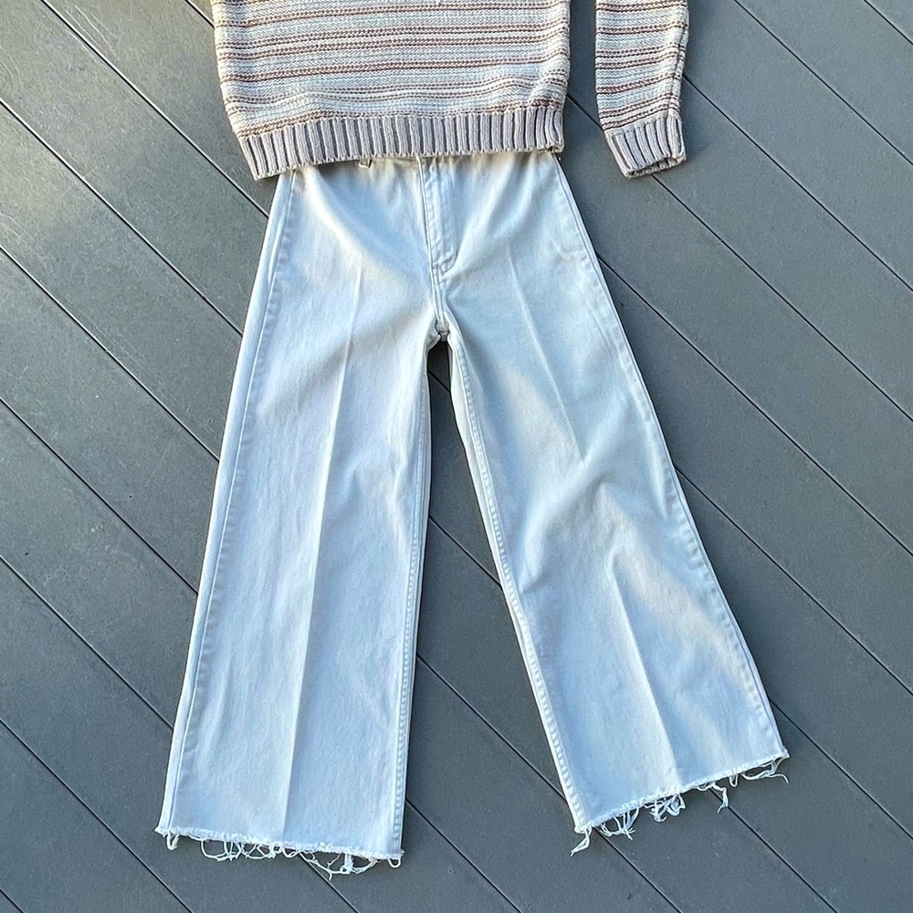 Amuse Society Wide Leg Crop Pants- Color Linen / Light Khaki - Size 2 (25)